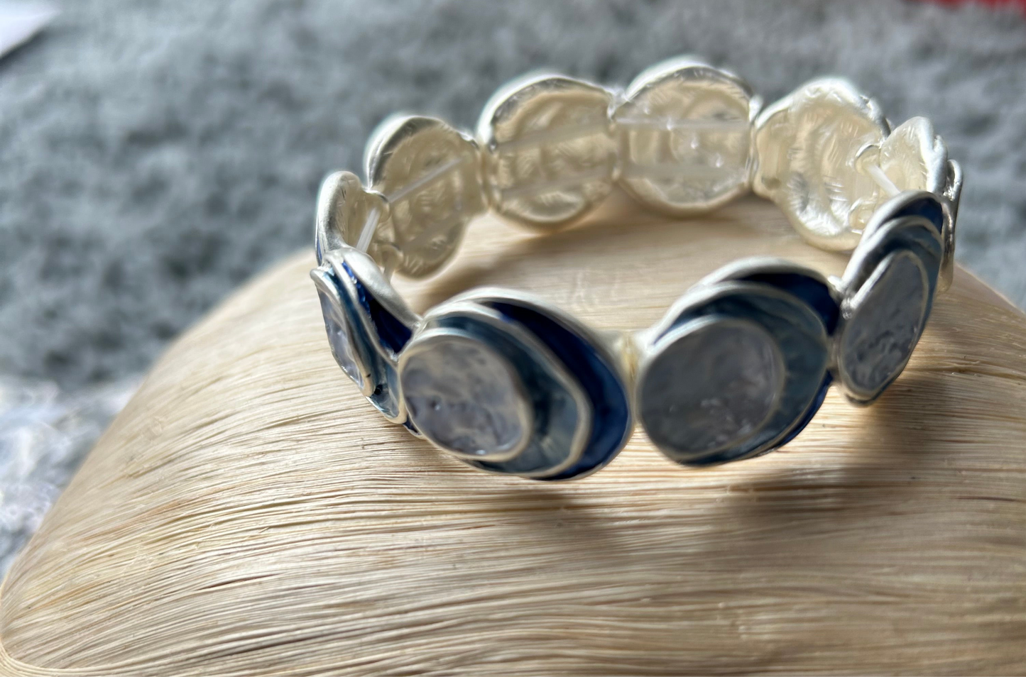 artistic stretch bracelet