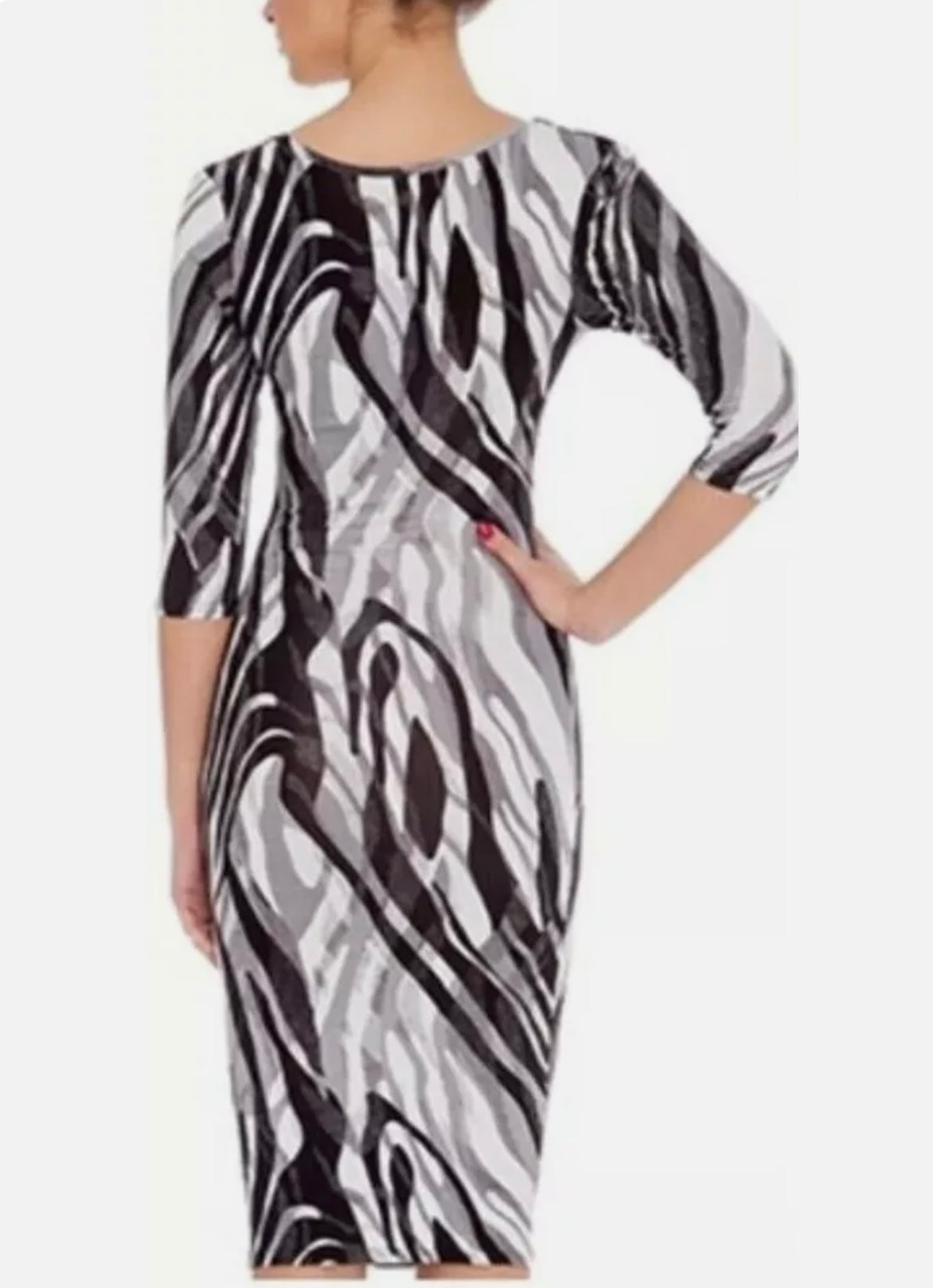 Abstract print quarter sleeved midi dress