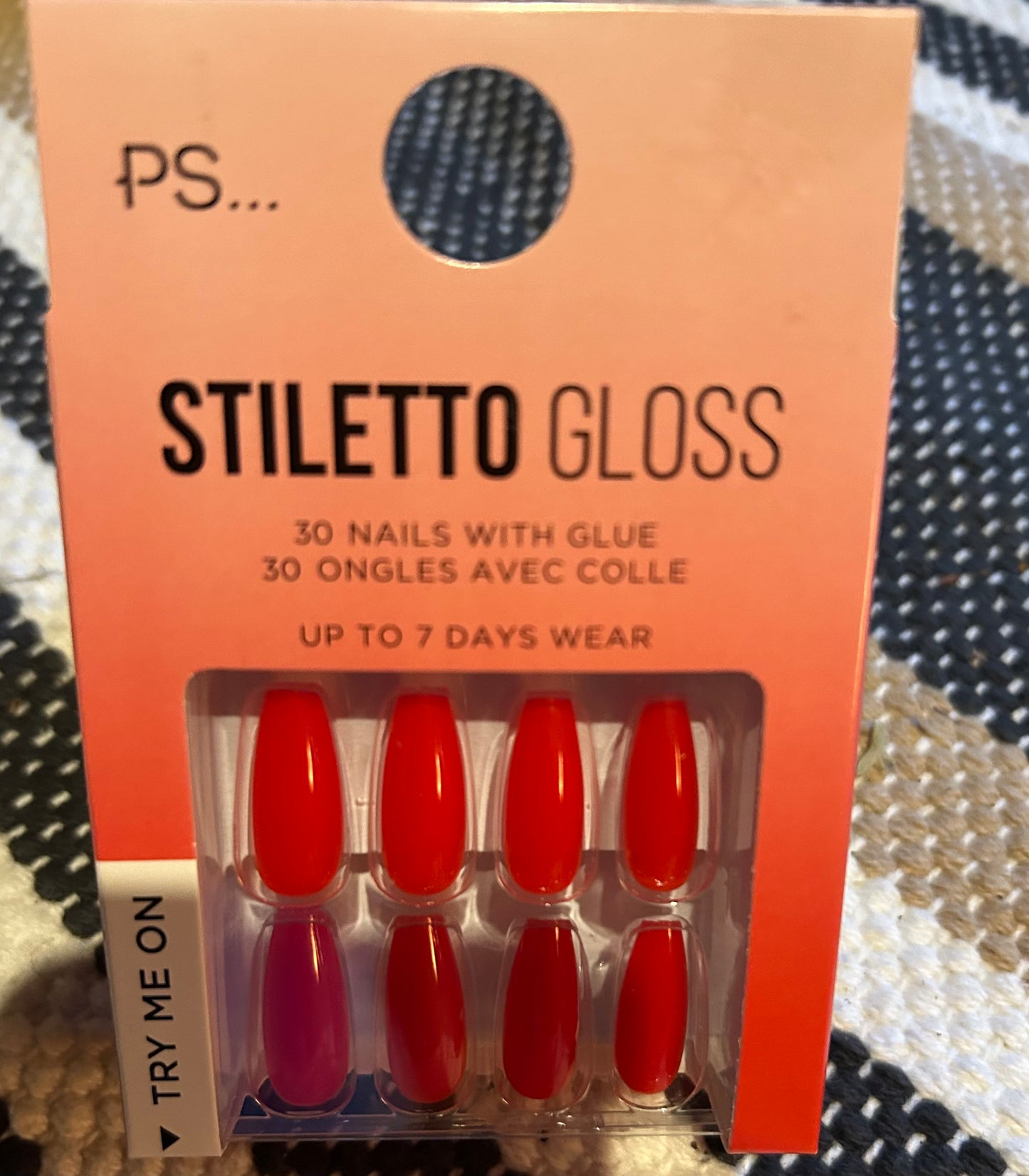 Stiletto gloss
